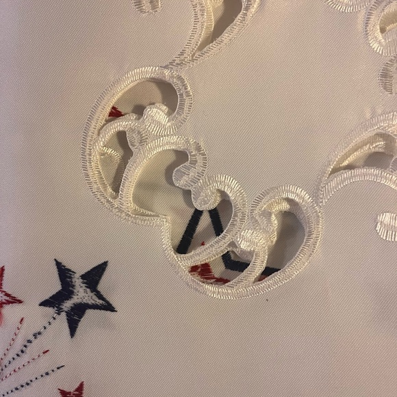 Patriotic Embroidered Butterflies and Stars Table Linen -Square (Brand new) - Picture 5 of 5